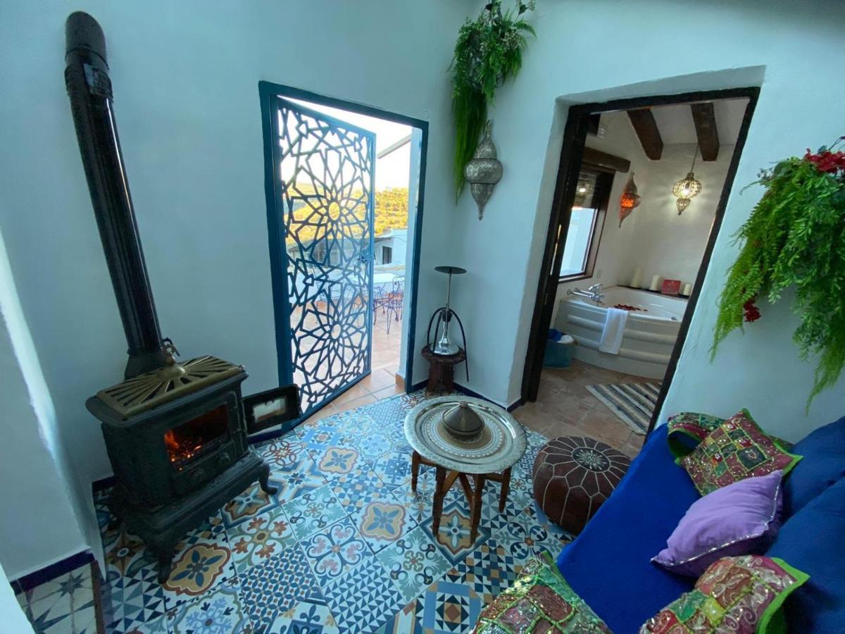El Escondite De Martina, Aticos Romanticos Setenil De Las Bodegas Extérieur photo